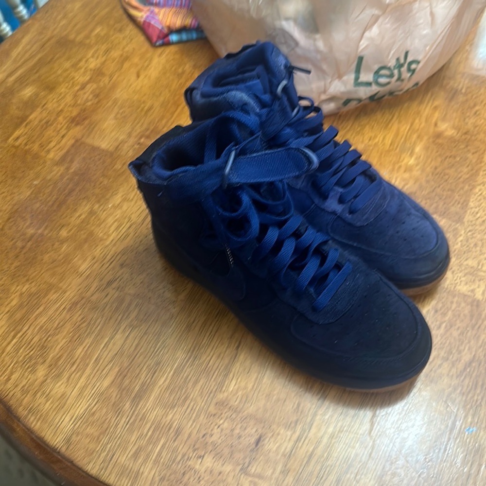 Nike blue suede gum “Elvis” 7y